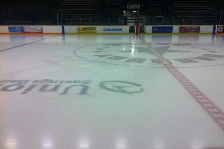 Western Connecticut In Danbury Adds Men's Hockey As NCAA Sport