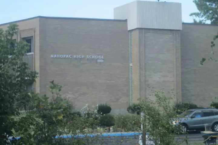 Putnam School Budgets Pass Easily