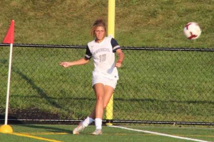DeLeon's Goal Lifts Mercy College In Women's Soccer Opener