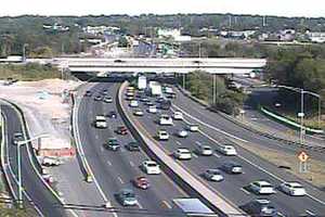 Accident On I-95 Near Border Of Stamford, Darien Stalls Friday Traffic