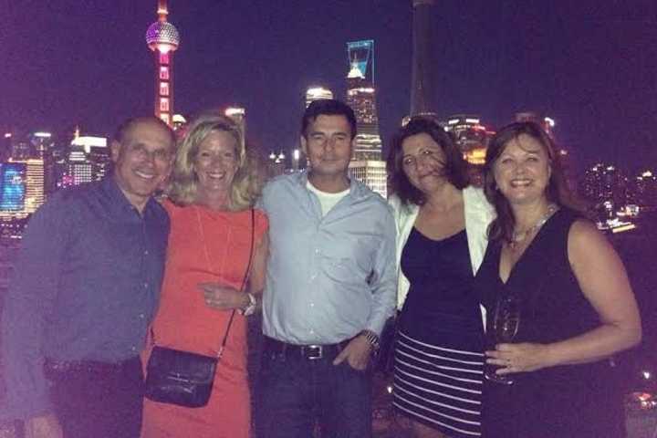 Houlihan Lawrence Sends Team To Work With Chinese Buyers