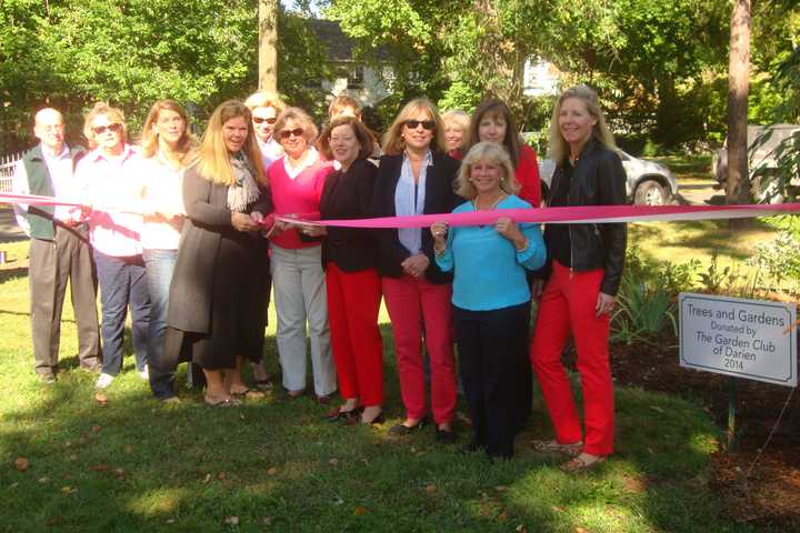 Garden Club Of Darien Celebrates Work To Spruce Up Cherry Lawn Park