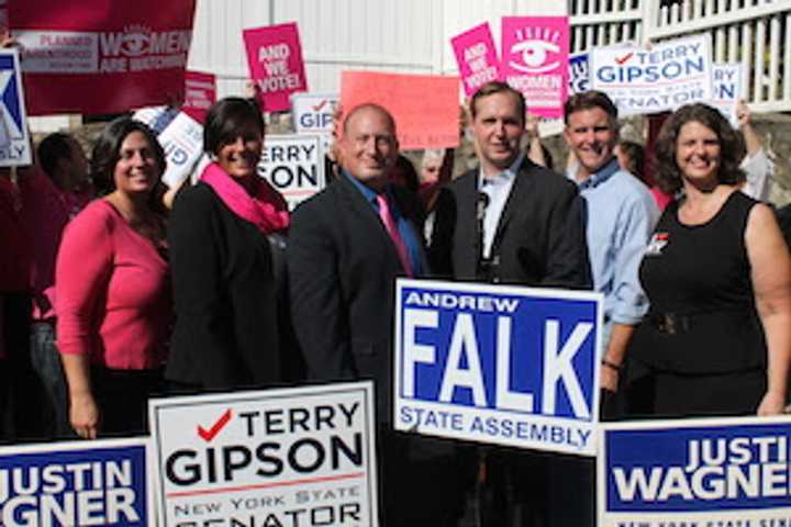 Officials and women&#x27;s advocates join together to advocate for the Women&#x27;s Equality Act. 