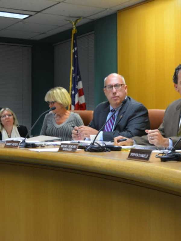 North Castle Resident Criticizes Financing Plan