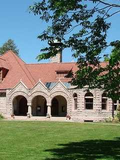 Pequot Library Seeks Artists For Show, Offers More Programs