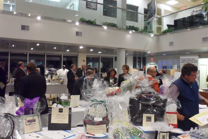 Darien Chamber Offers Unique Auction Items At Wine Tasting