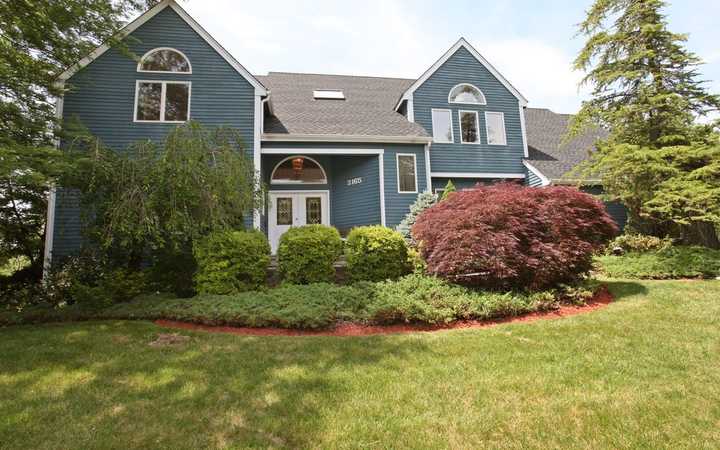 3165 Arbour Lane, Yorktown Heights