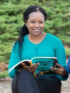 Children Inspire Bridgeport Mom To Earn College Degree