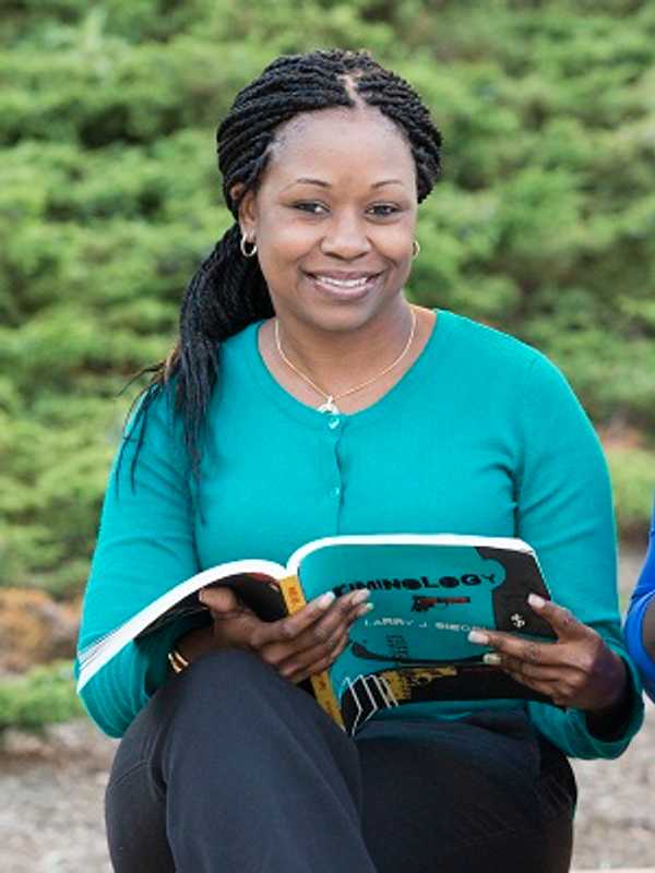 Children Inspire Bridgeport Mom To Earn College Degree
