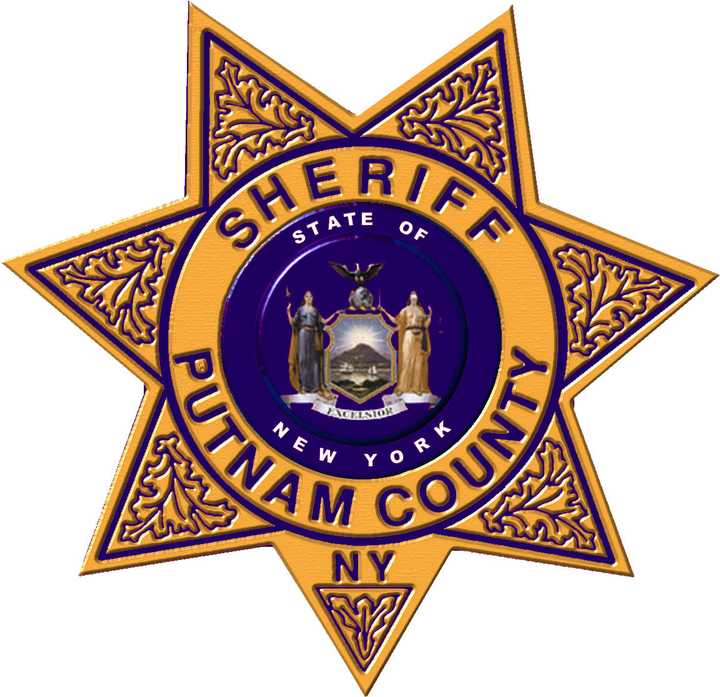 Putnam County Sheriffs charged a Dutchess County man with driving while intoxicated. 