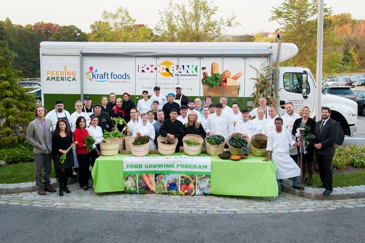 White Plains Chefs Participate In Food Bank Fundraiser