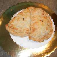 <p>Apple hand pies from Leisha&#x27;s are easy to hold in -- you guessed it -- one hand.</p>