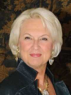 Greenwich Group Hosts Talk On How American Women Helped To Rebuild France