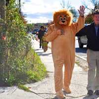 <p>A mascot visits the Parade. </p>