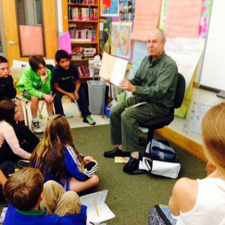 Ralph Fletcher visits sixth-graders at Irvington Middle School. 