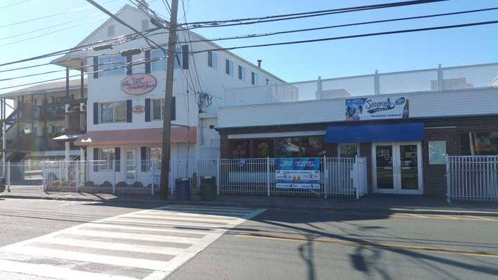 Both the Inn at Fairfield Beach and the Seagrape Cafe were evacuated in the midst of a bomb threat made on Friday, Oct. 24, during Fairfield University&#x27;s Alumni and Family Weekend.