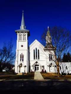 Mount Kisco Church Holds Aromatherapy Workshop