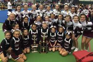 Fairfield Giants Junior Midget Cheer Team Wins New England Title