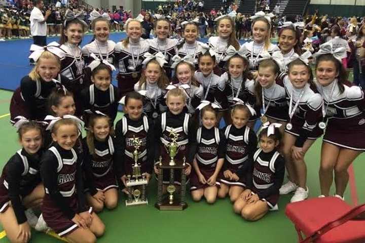 Fairfield Giants Junior Midget Cheer Team Wins New England Title