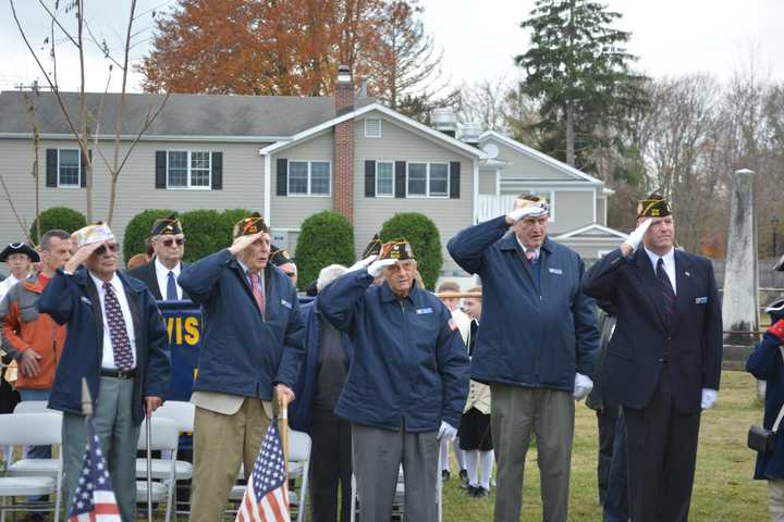 Somers Says 'Thanks' At Veterans Day  Ceremony