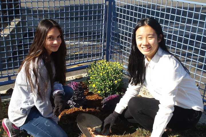 Ridgefield Park's Village Gardeners Seek Volunteers For Spring Planting