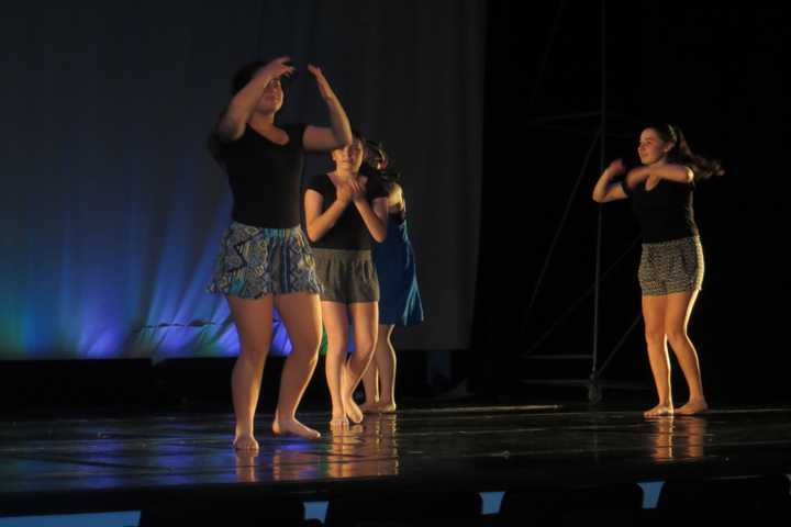 Mamaroneck High's PACE Stages Dance Performance