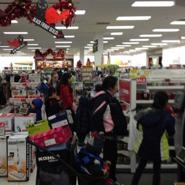 The Clarkstown Police Department reminds shoppers to stay safe on Black Friday. 