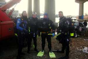 Norwalk, Darien Police Scuba Teams Conduct Rescue Training