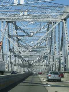 Man Saved In Apparent Attempt To Jump From Tappan Zee Bridge