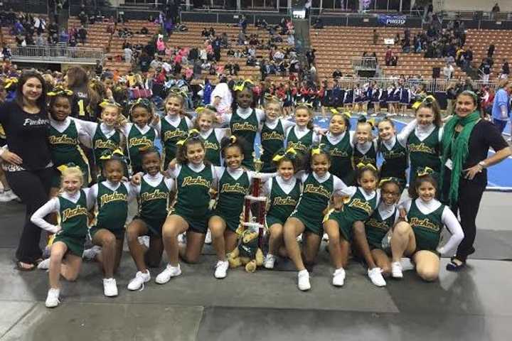 2 Norwalk Packers Cheer Teams Win New Englands, Advance To Nationals