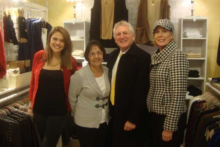 Norwalk Offers Free Parking As It Promotes Small Business Saturday