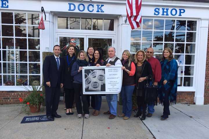 Darien Retailers, Shoppers Ready For Small Business Saturday