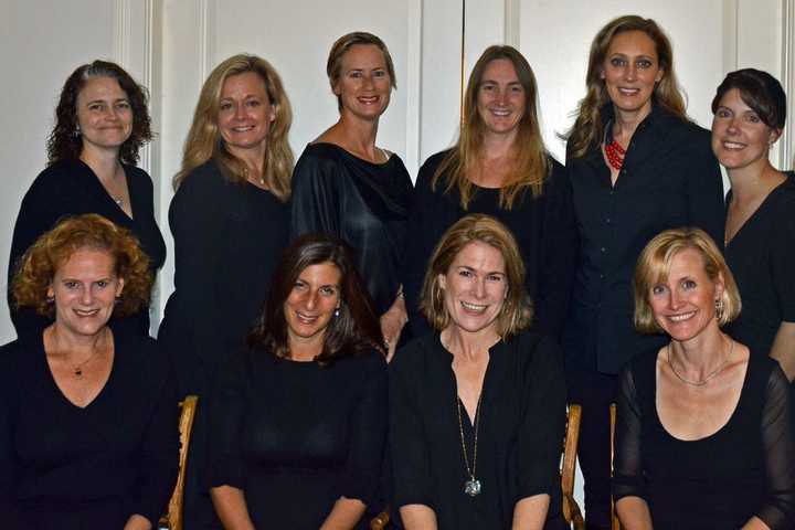 Darien Library Hosts Acabella Holiday Concert