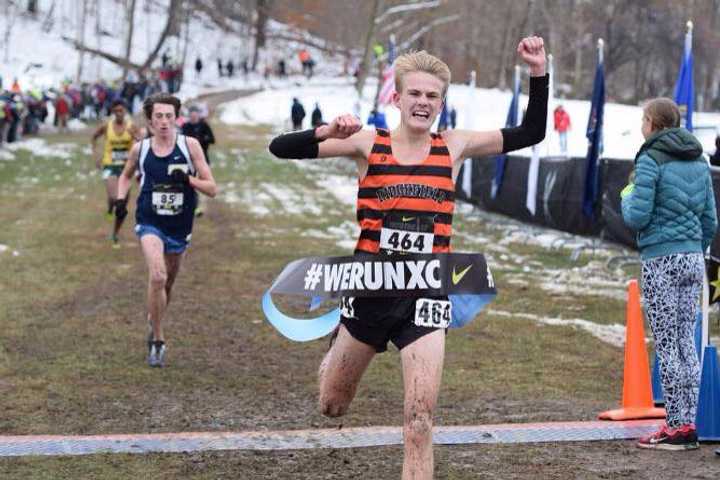 Darien, Ridgefield Runners Win Regional Cross Country Crowns