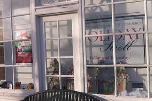 Downtown New Canaan Decks The Halls For Holiday Stroll