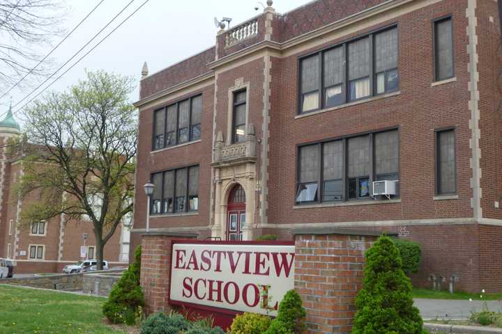 Eastview Middle School In White Plains Holds Holiday Dance