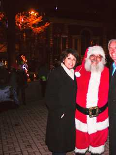 Bridgeport Lights Up With Holiday Spirit 