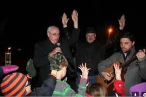 Greenwich's Sholom Center Holds Interfaith Holiday Candle Lighting