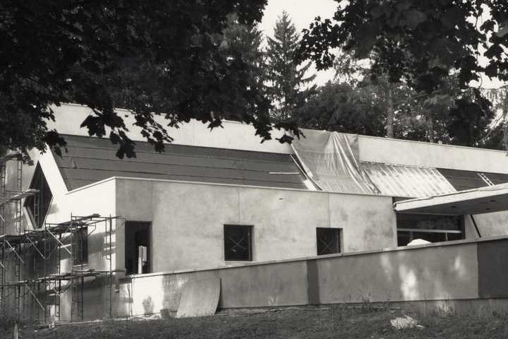 Celebrated Westchester Architect Honored For Pathbreaking Works In Katonah