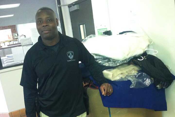 Stamford Police Officers Lend Helping Hands To Others For The Holidays