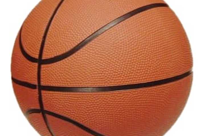 Wilton 7th Grade Girls Basketball Team Triumphs Over Weekend