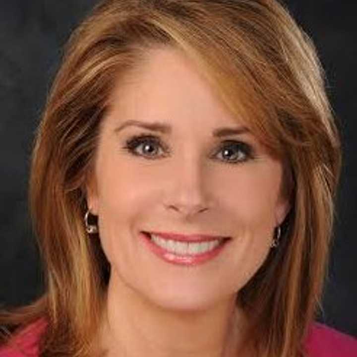 Rebecca Surran of News 12 Connecticut will moderate a women&#x27;s forum in Stamford in February.