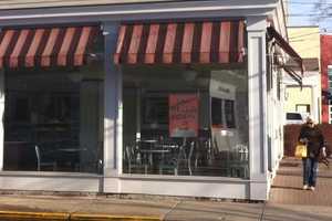 Crumbs Makes A Cupcake Comeback In Fairfield County