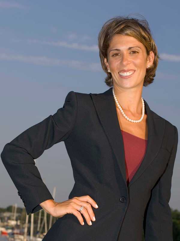 What To Tip For The Holidays? Westchester Expert Offers Advice