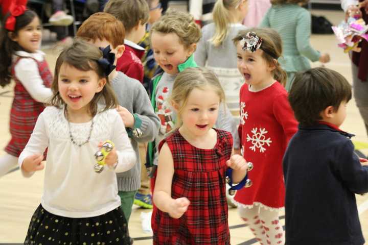 Holly Pond Nursery School Hosts Holiday Concert In Darien