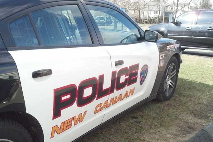 New Canaan Police Reward Safe Drivers, Pedestrians