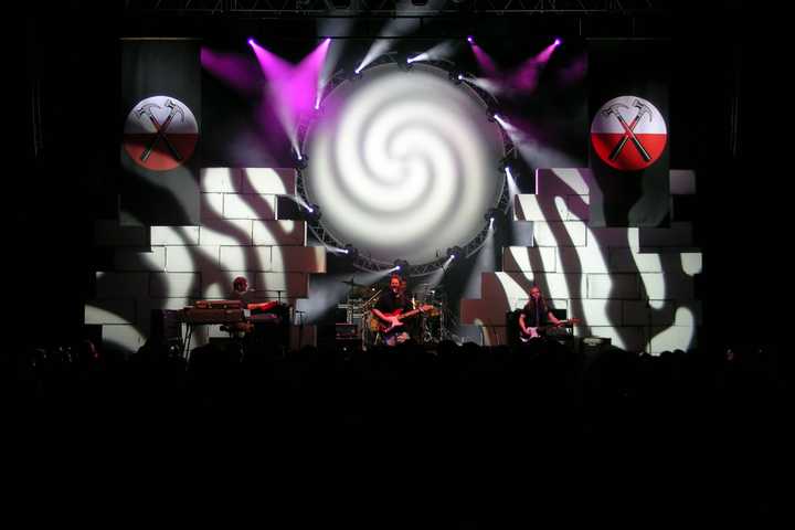 Ridgefield Playhouse Hosts Pink Floyd Tribute 'The Machine'