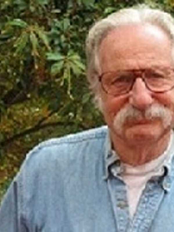 Author Visits New Canaan Library To Talk About Escape From Nazis 