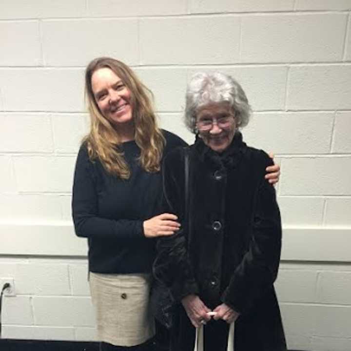 Event organizer Deborah Poe of the English faculty with the guest poet and award-winning writer Jean Valentine.