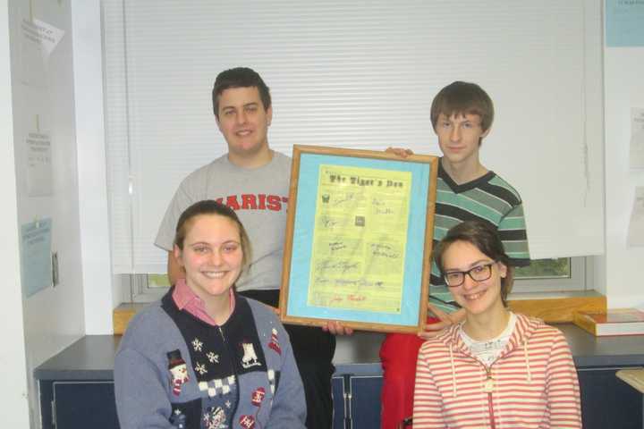 Guess What Putnam Valley HS Students Are Reading? A Newspaper